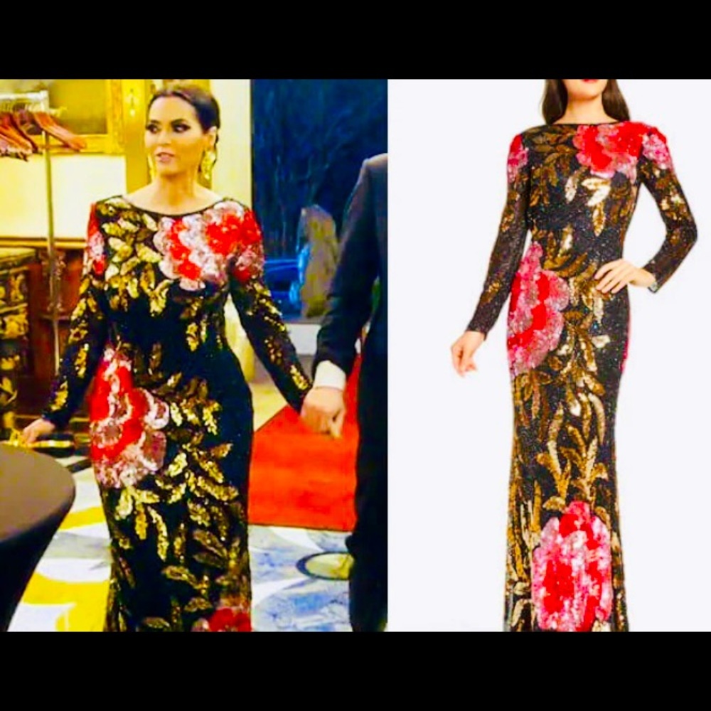 MAC DUGGAL Long Sleeve Sequin Column Gown,
Size 10